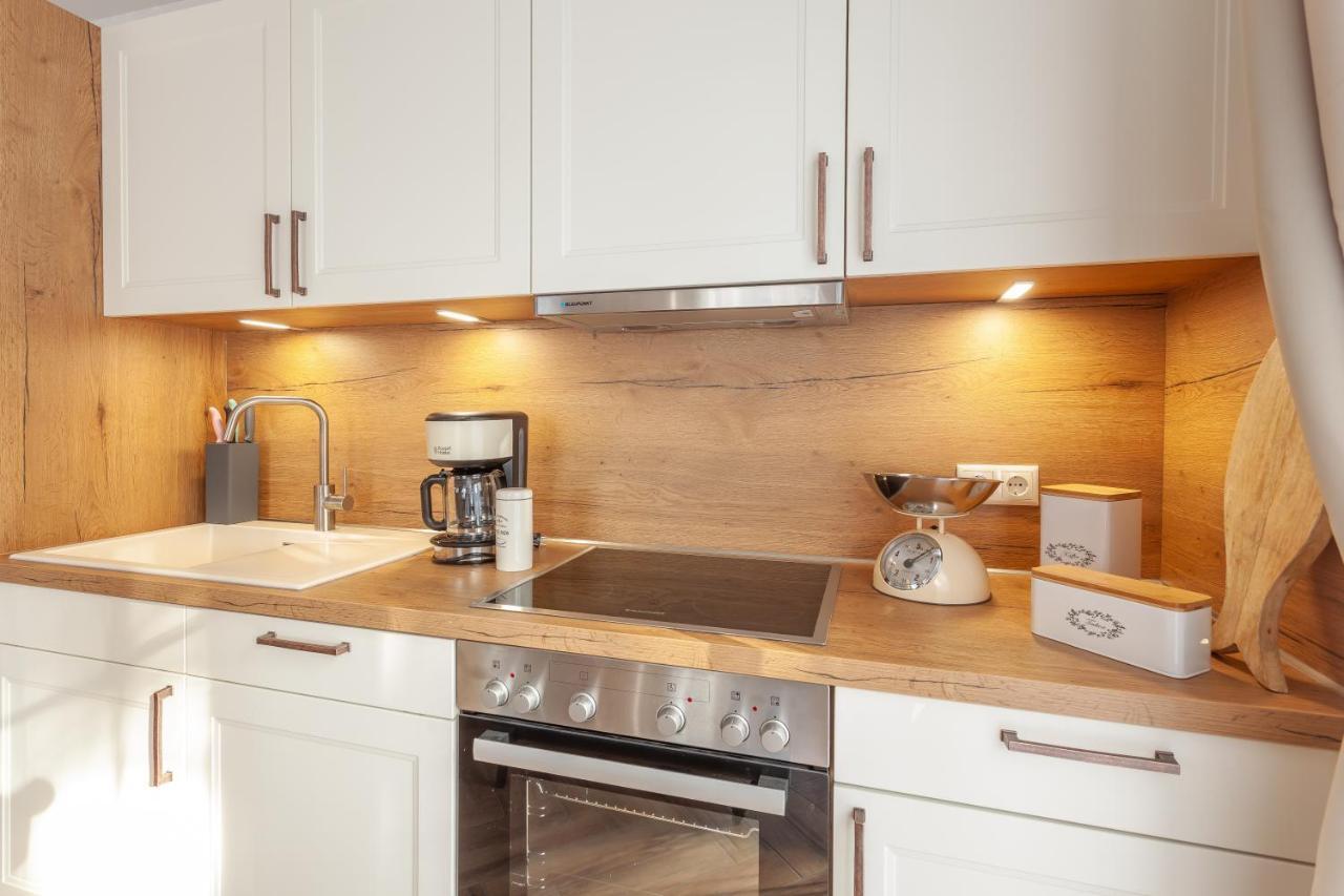 Kapitaenshaus Sellin Mit Sauna Und Kamin エクステリア 写真