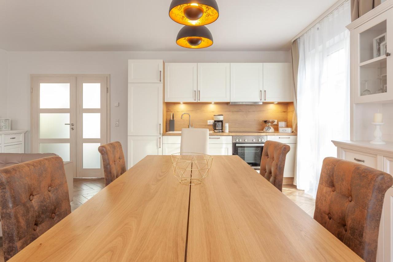 Kapitaenshaus Sellin Mit Sauna Und Kamin エクステリア 写真