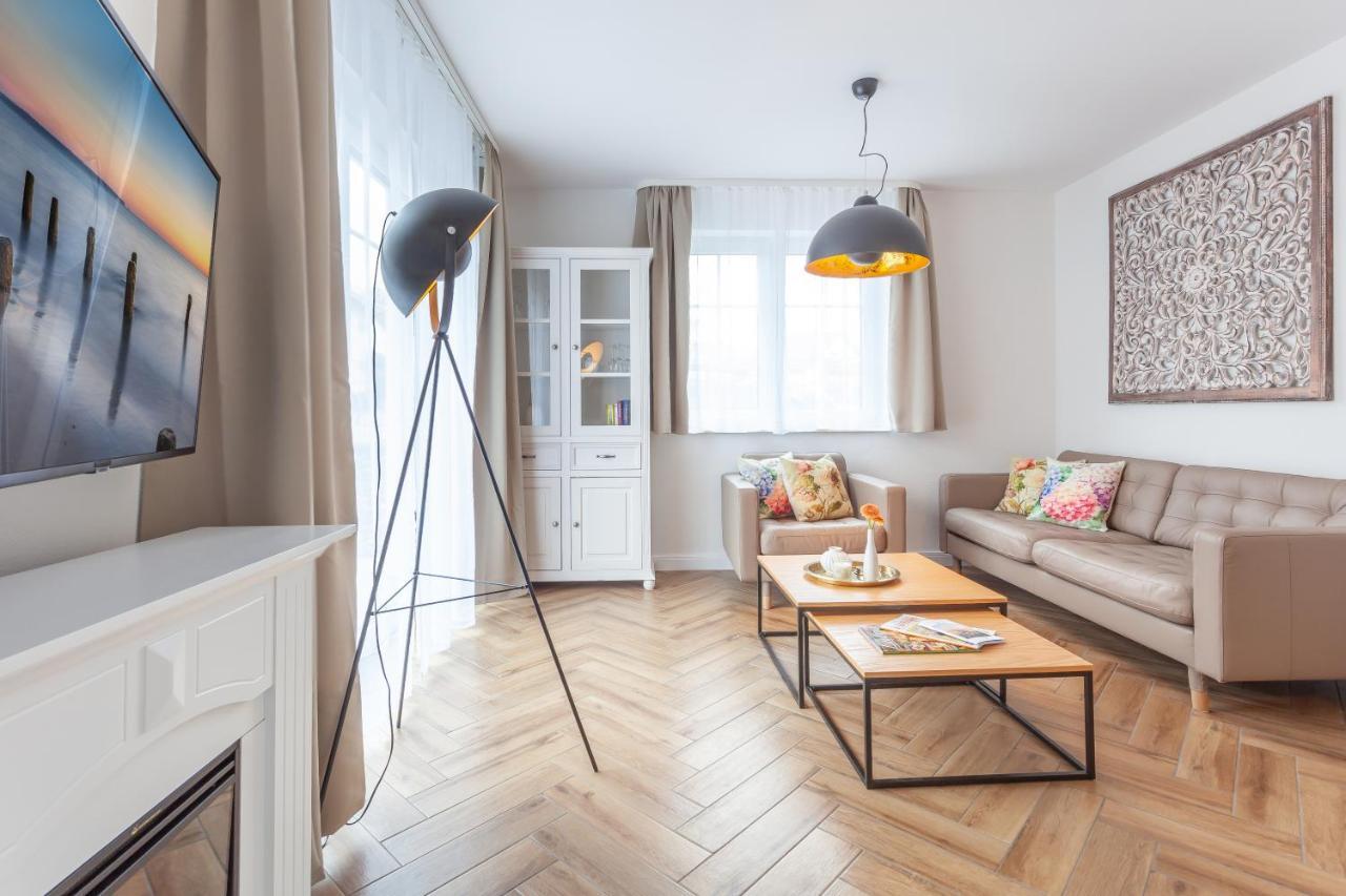 Kapitaenshaus Sellin Mit Sauna Und Kamin エクステリア 写真